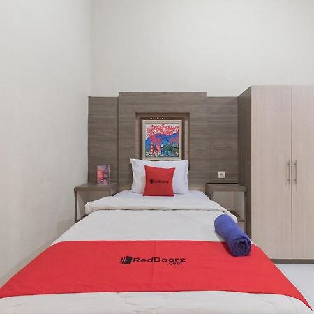 RedDoorz Resort Premium @ Sangkan Hurip Kuningan Luaran gambar
