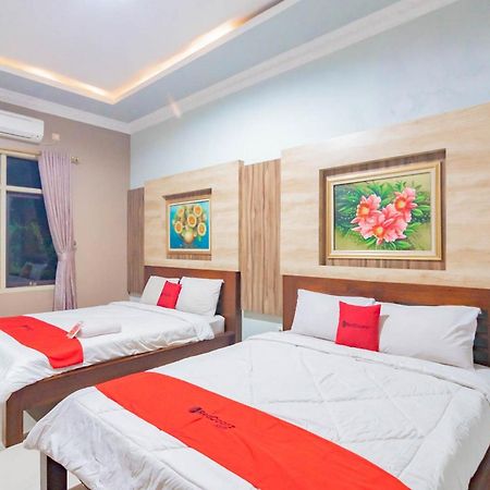 RedDoorz Resort Premium @ Sangkan Hurip Kuningan Luaran gambar