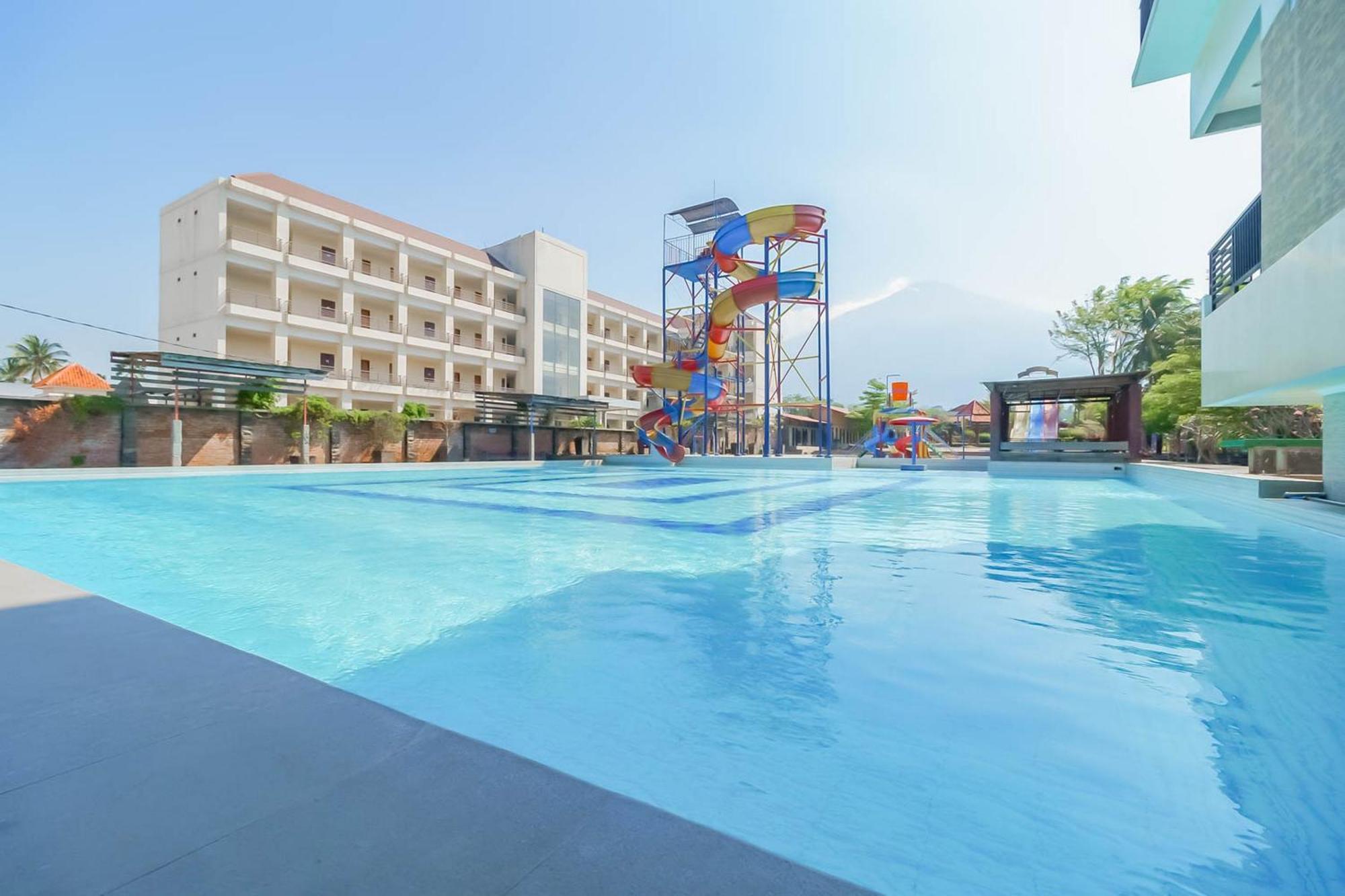 RedDoorz Resort Premium @ Sangkan Hurip Kuningan Luaran gambar