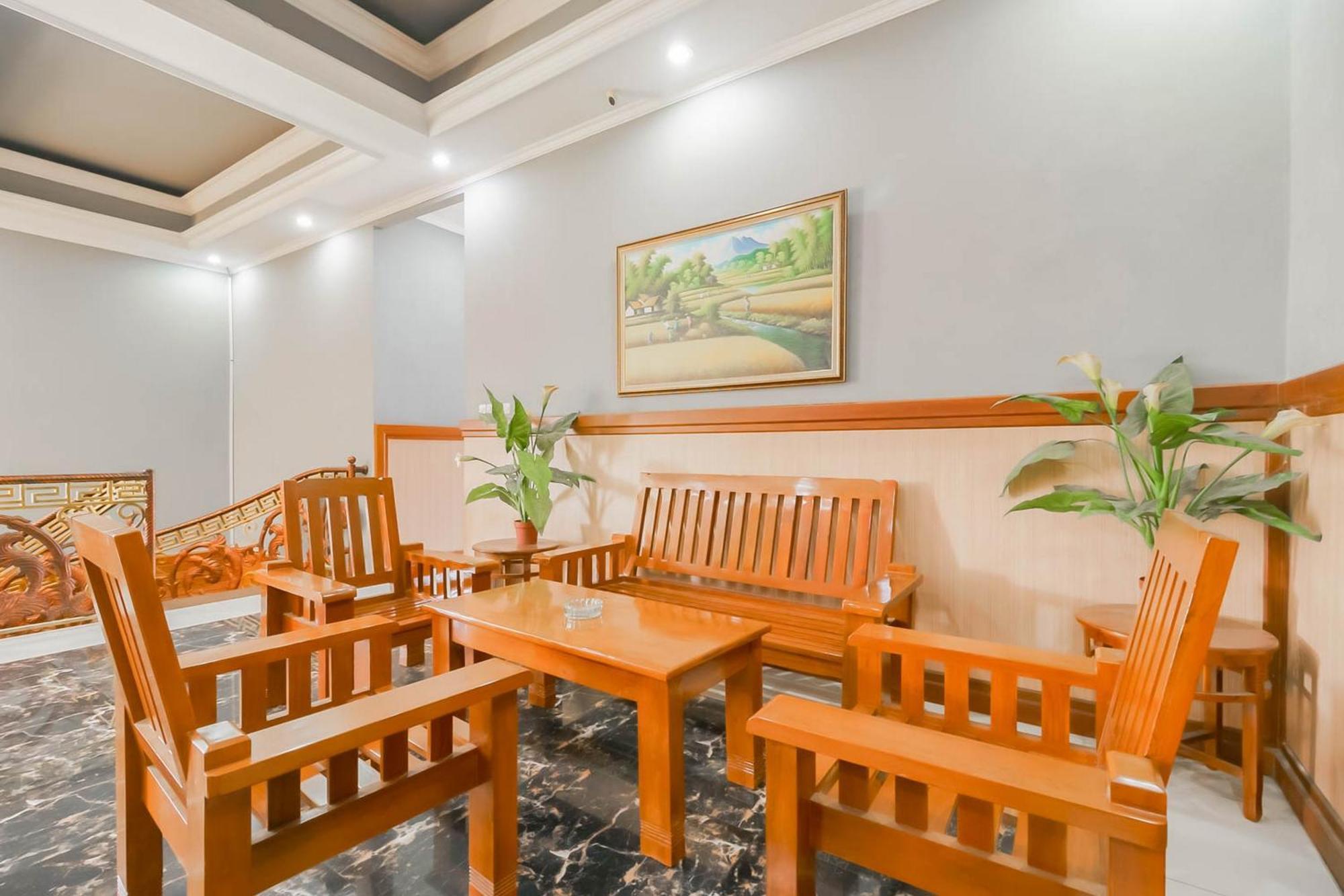 RedDoorz Resort Premium @ Sangkan Hurip Kuningan Luaran gambar