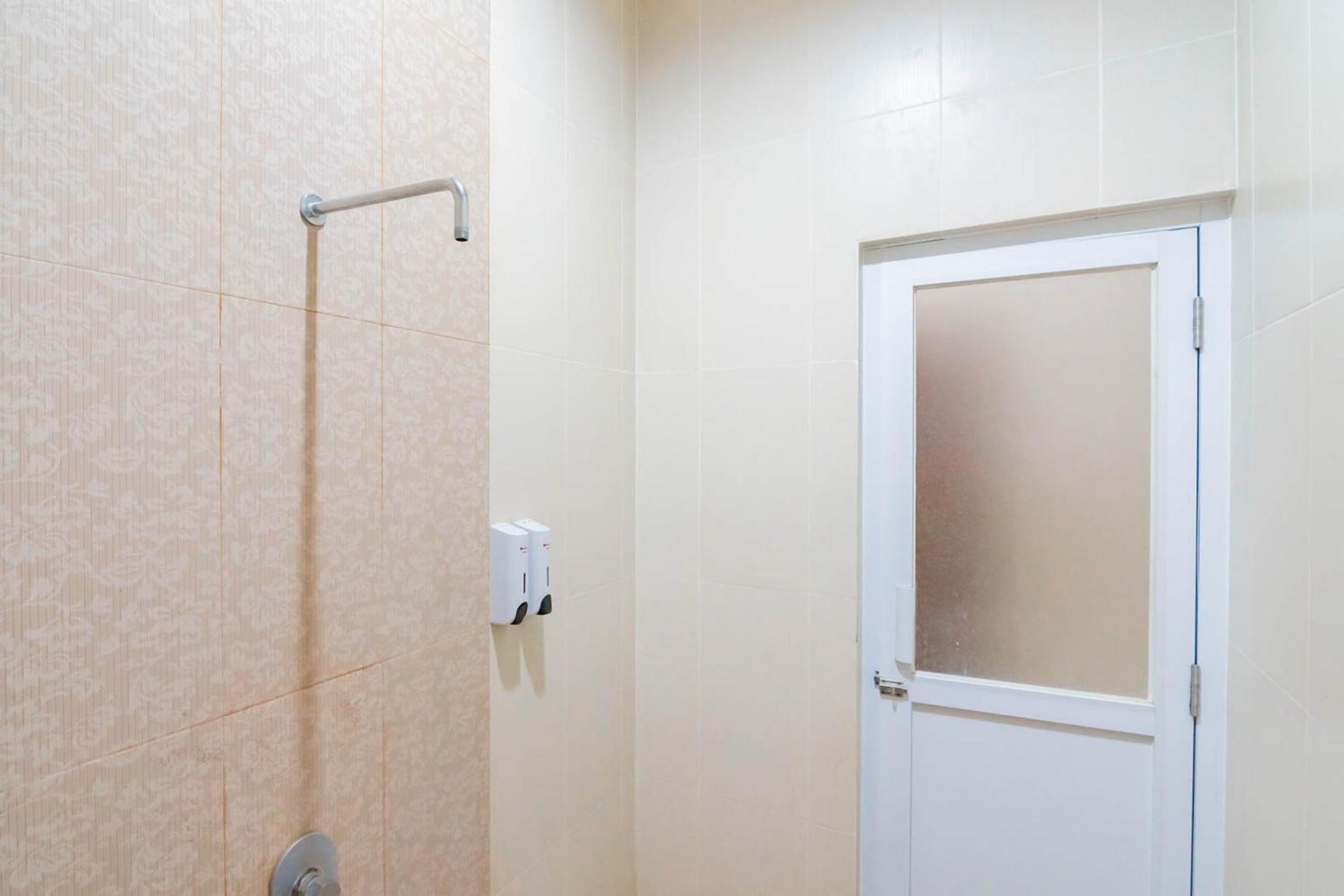 RedDoorz Resort Premium @ Sangkan Hurip Kuningan Luaran gambar