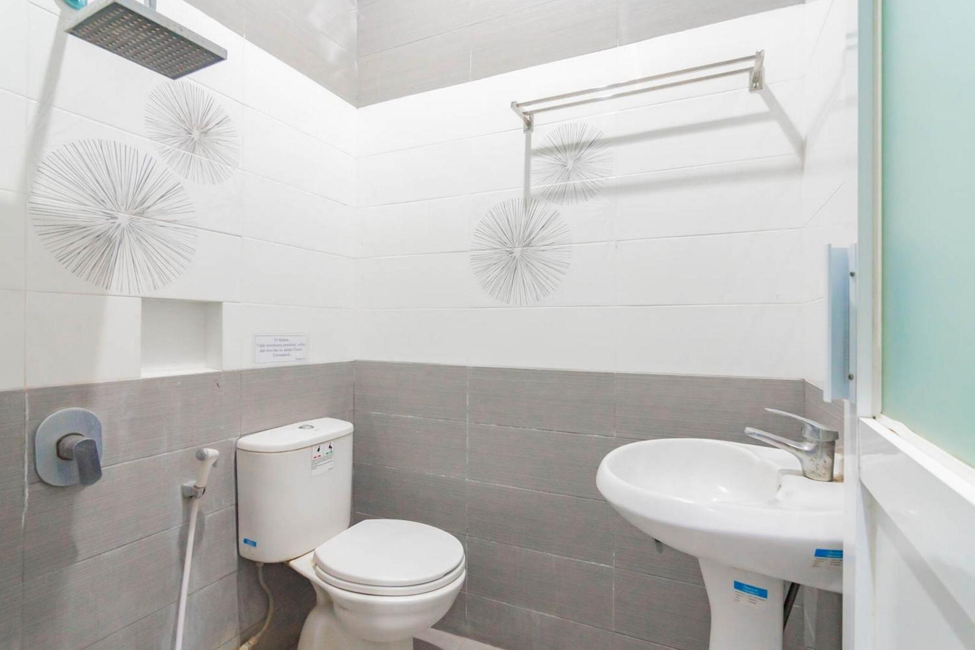 RedDoorz Resort Premium @ Sangkan Hurip Kuningan Luaran gambar